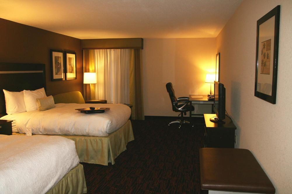 Hampton Inn Jericho - Westbury Exterior foto
